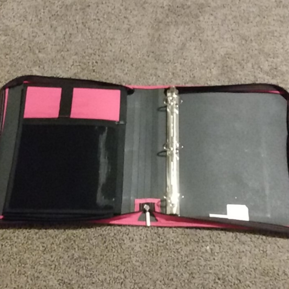Pink five star binder - Picture 5 of 7